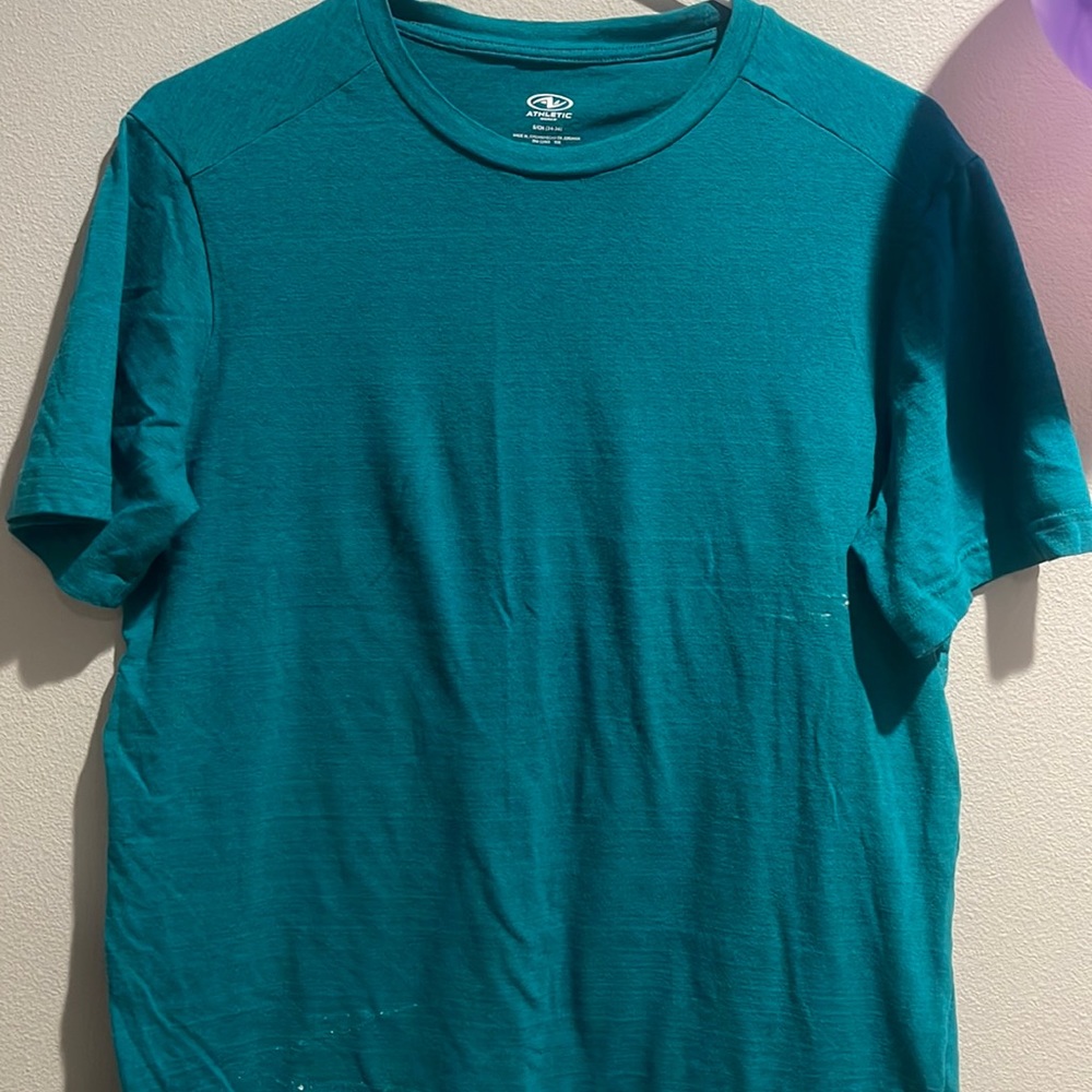 Men’s size small good quality shirt